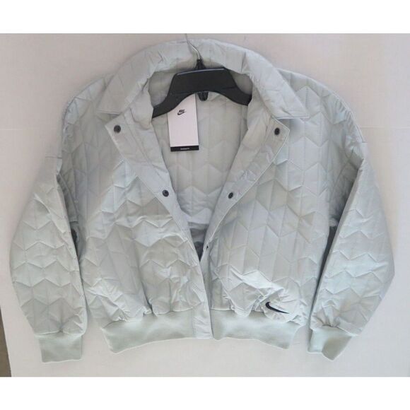 Nike DD5120 013 Women's Sz S Gray Haze Essentials Quilted Woven Jacket $110 - Picture 4 of 7